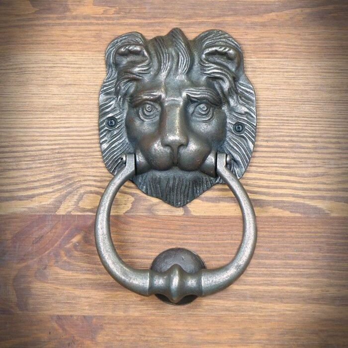 Durų belstukas Liūto galva