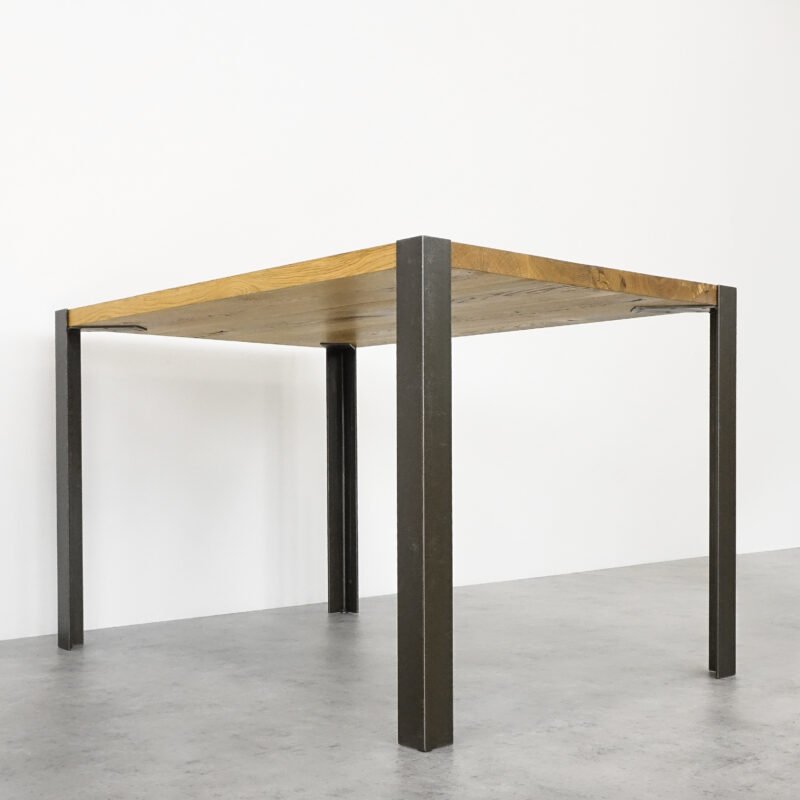 Metal table legs