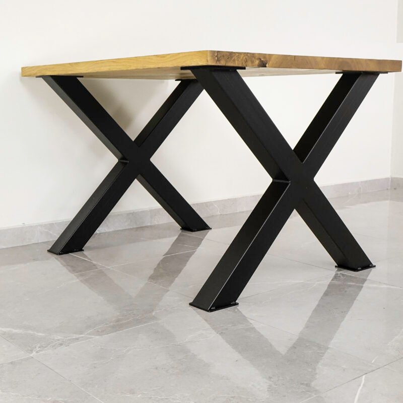 Metal table legs